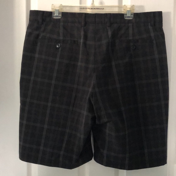Men’s Shorts Size 38 Black and Grey - Picture 4 of 4